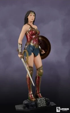 Justice Leauge Wonder Woman Life Size Figure By Muckle Mannequins -Model Product Shop 241954 000 003