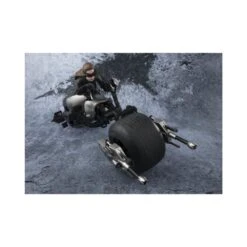 Bandai Tamashii : S.H. Figuarts Catwoman -Model Product Shop 2420583 000 004