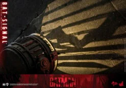 THE BATMAN - BAT - SIGNAL SIXTH SCALE ACCESSORY BY HOT TOYS -Model Product Shop CMC 611024 000 004