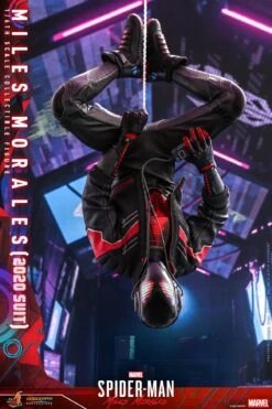 Spiderman Miles Morales Action Figure By Hot Toys 6 Spiderman Miles Morales Action Figure By Hot Toys -Model Product Shop HK607348 000 003